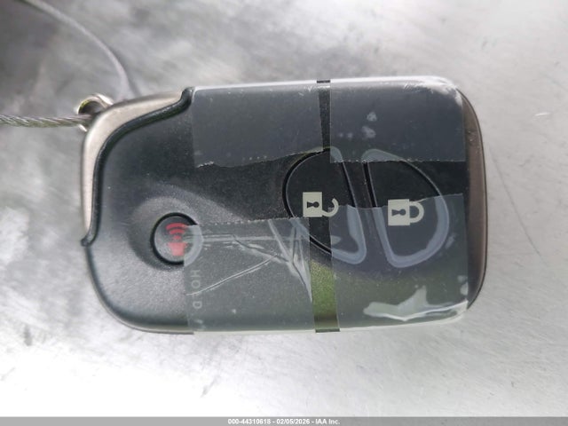 Lexus CT 200H 2017 JTHKD5BH5H2291915 Image 11