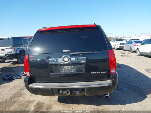 44310625 :رقم المزاد ، 1GYFC66848R232281 vin ، 2008 Cadillac Escalade Esv مزاد بيع