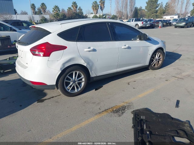 1FADP3K24GL246934 Ford FOCUS SE