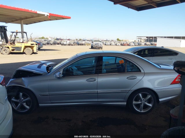 44310635 :رقم المزاد ، WDBRF40J05F630870 vin ، 2005 Mercedes-benz C 230 Kompressor Sport مزاد بيع