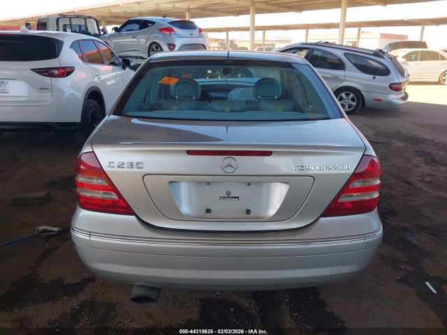 44310635 :رقم المزاد ، WDBRF40J05F630870 vin ، 2005 Mercedes-benz C 230 Kompressor Sport مزاد بيع