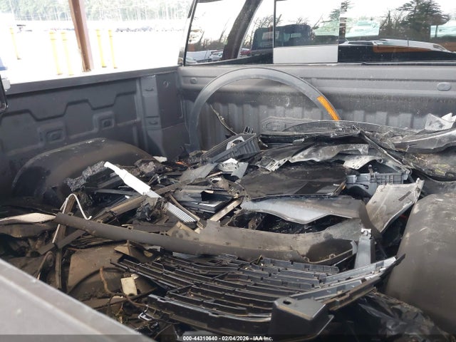 1GTUUEET0NZ632831 GMC Sierra 1500 At4