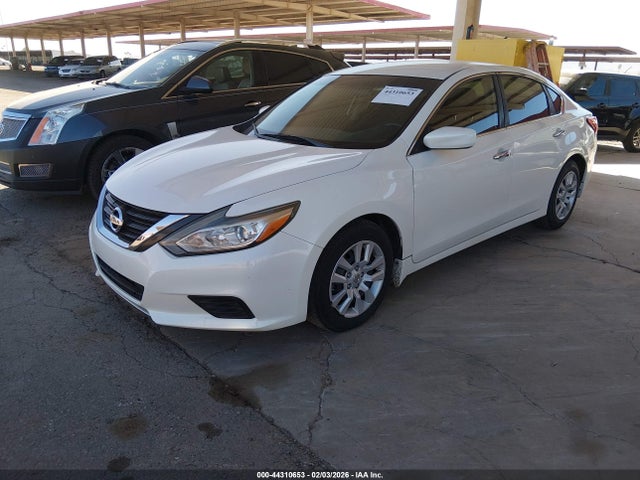 Nissan Altima 2.5 S 2017 1N4AL3AP8HN326058 Image 2