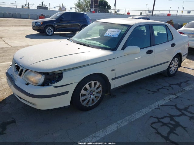 2002 SAAB 9-5 YS3EB45E223040747 Photo 1