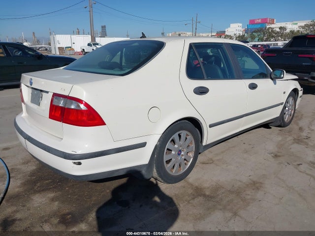 2002 SAAB 9-5 YS3EB45E223040747 Photo 3