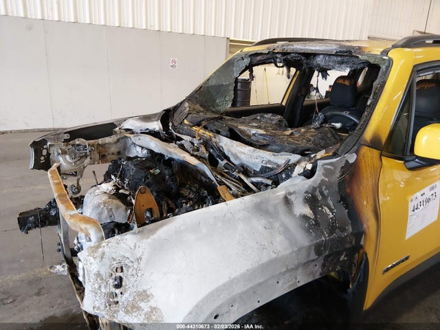 ZACCJBBT0GPC72999 Jeep Renegade Latitude
