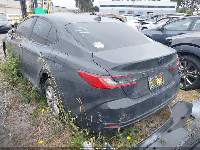 44310675 :رقم المزاد ، 4T1DAACKXSU621545 vin ، 2025 Toyota Camry Le مزاد بيع