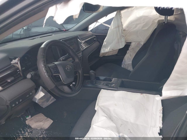 44310675 :رقم المزاد ، 4T1DAACKXSU621545 vin ، 2025 Toyota Camry Le مزاد بيع