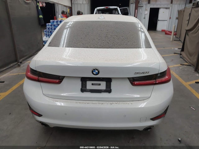 3MW5R1J04M8B99949 BMW 330I