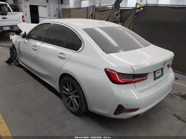 3MW5R1J04M8B99949 BMW 330I