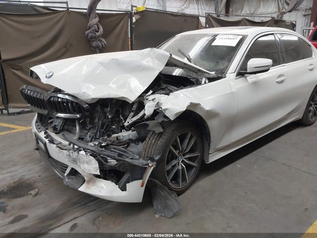3MW5R1J04M8B99949 BMW 330I