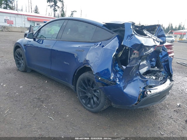 2021 TESLA MODEL Y 5YJYGDEEXMF286800 Photo 2
