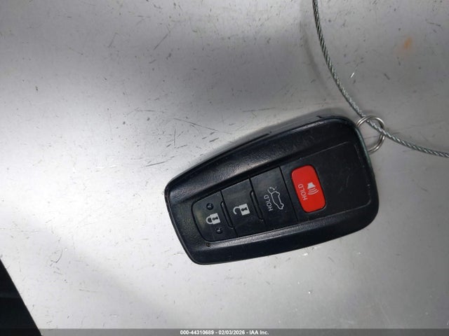 Toyota Rav4 Xle Premium 2019 2T3C1RFV3KC030997 Image 11