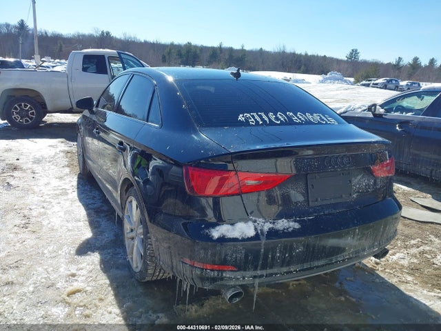 44310691 :رقم المزاد ، WAUEFGFF1F1041665 vin ، 2015 Audi A3 2.0t Premium مزاد بيع