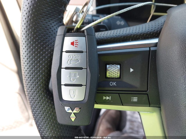 2025 MITSUBISHI OUTLANDER JA4J3WA88SZ019455 Photo 10