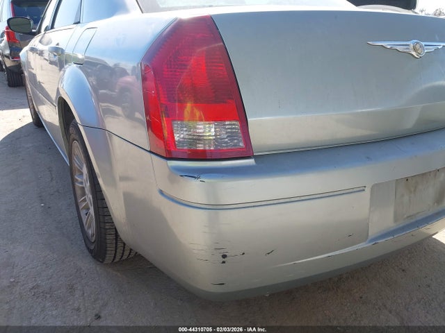 Продаж на аукціоні авто 2005 Chrysler 300, vin: 2C3JA43R15H168983, номер лоту: 44310705