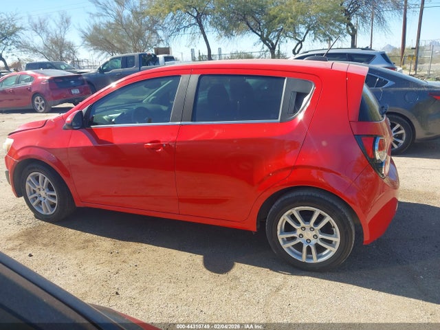 1G1JC6SB7F4127951 Chevrolet Sonic Lt Auto