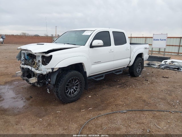Toyota Tacoma Base V6 2014 3TMLU4EN4EM161419 Image 2