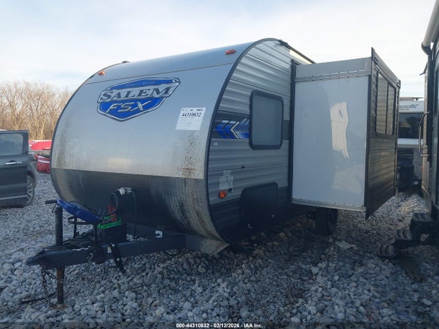 2022 FOREST RIVER SALEM 5ZT2SMGC8NN800645 Photo 1