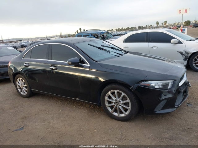2021 Mercedes-benz A 220 მანქანა იყიდება აუქციონზე, vin: W1K3G4EB7MJ270827, აუქციონის ნომერი: 44310857