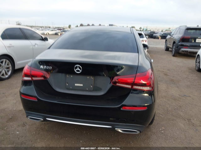2021 Mercedes-benz A 220 მანქანა იყიდება აუქციონზე, vin: W1K3G4EB7MJ270827, აუქციონის ნომერი: 44310857