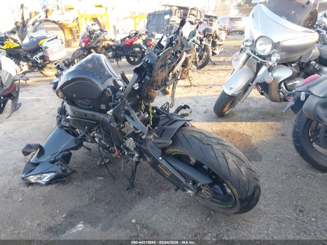 2019 KAWASAKI ZX636 JKBZXJH14KA001032 Photo 2