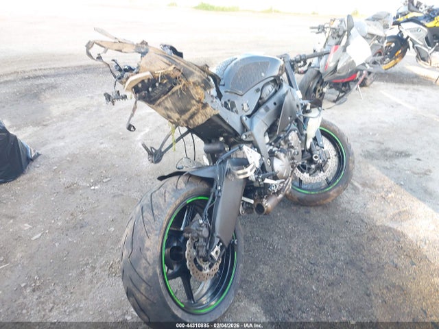 2019 KAWASAKI ZX636 JKBZXJH14KA001032 Photo 3