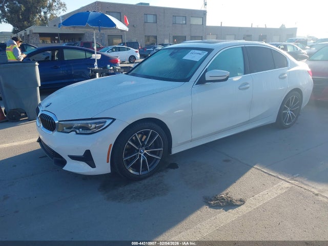 WBA5R1C51KAK08505 BMW 330I