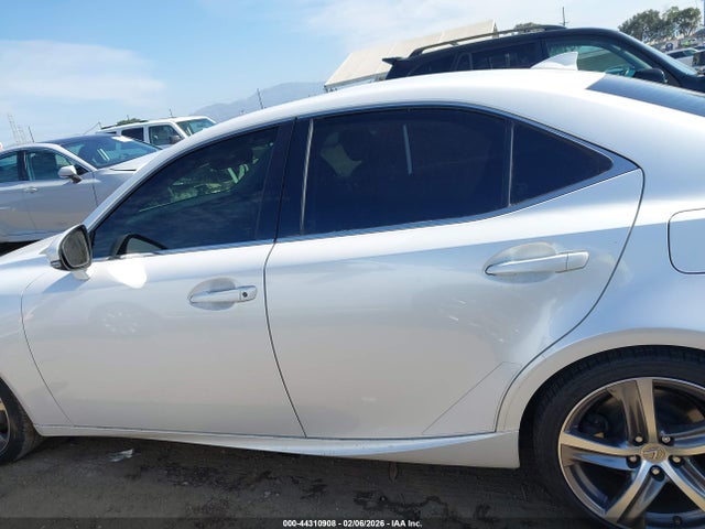 44310908 :رقم المزاد ، JTHBA1D25H5045634 vin ، 2017 Lexus Is 200t مزاد بيع