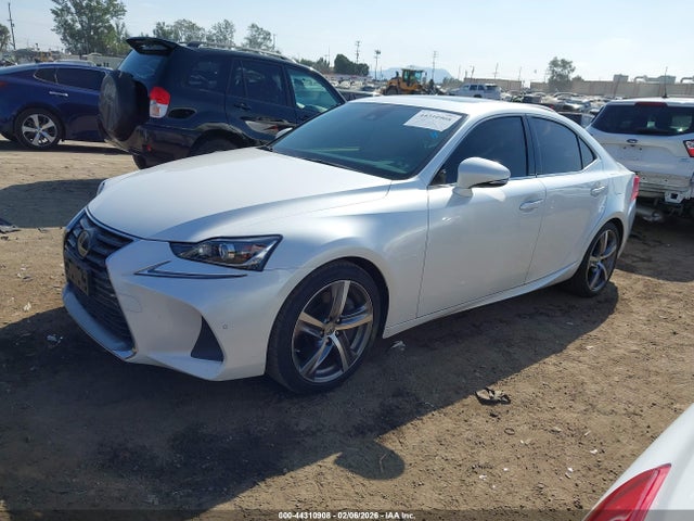 44310908 :رقم المزاد ، JTHBA1D25H5045634 vin ، 2017 Lexus Is 200t مزاد بيع