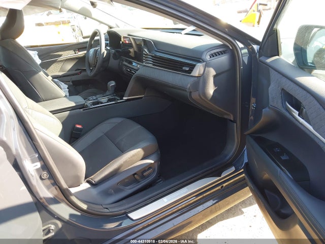 Toyota CAMRY XLE 2025 4T1DAACK9SU069097 Image 5