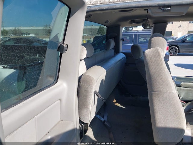 44310920 :رقم المزاد ، 1GTGC29U3YE288716 vin ، 2000 Gmc Sierra 2500 Sle مزاد بيع