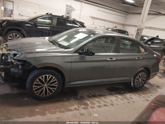 Продажа на аукционе авто 2019 Volkswagen Jetta 1.4t R-line/1.4t S/1.4t Se, vin: 3VWC57BU5KM173601, номер лота: 44310927