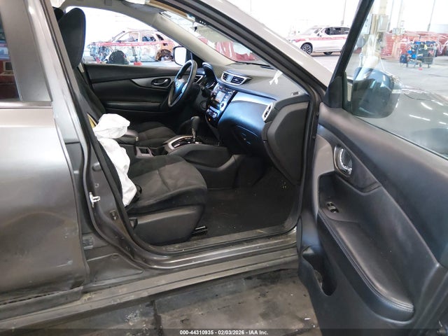 5N1AT2MV0FC882481 Nissan ROGUE SV