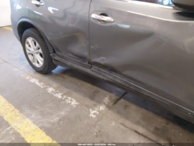 5N1AT2MV0FC882481 Nissan ROGUE SV