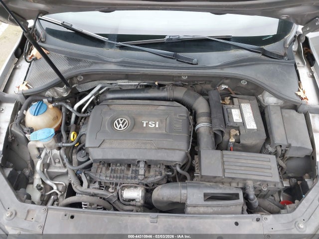 1VWAT7A34EC076532 Volkswagen Passat 1.8t Wolfsburg Edition