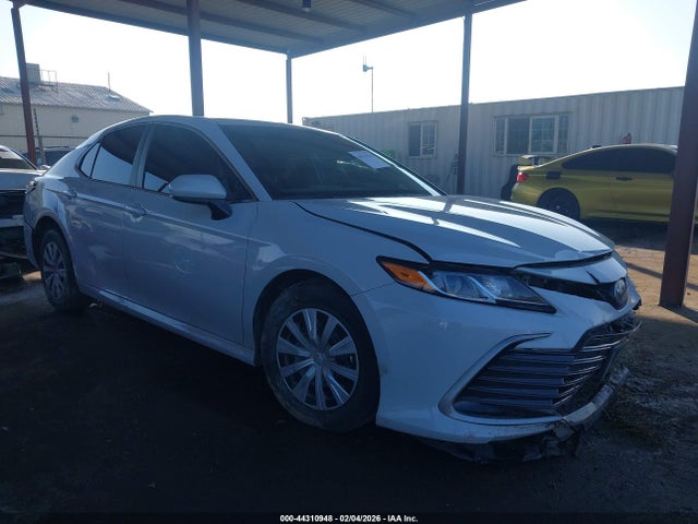 Toyota Camry Le Hybrid 2023 4T1C31AK9PU056561 main image