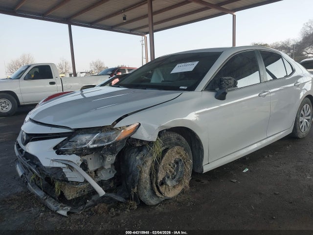 Toyota Camry Le Hybrid 2023 4T1C31AK9PU056561 Image 2
