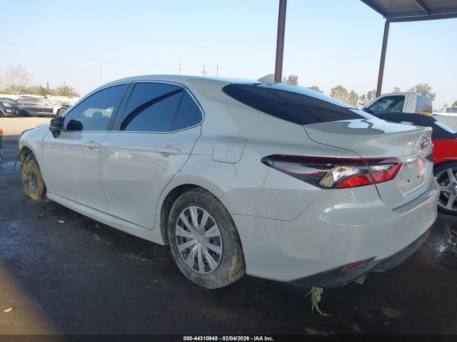 Toyota Camry Le Hybrid 2023 4T1C31AK9PU056561 Image 3