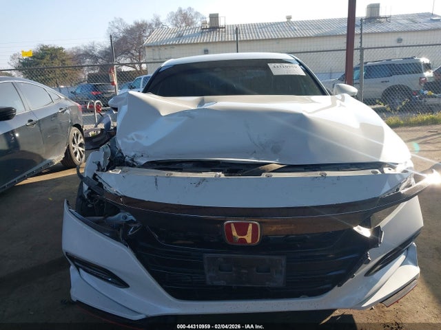 1HGCV1F38JA255756 Honda Accord Sport