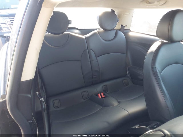 2011 MINI COOPER S WMWSV3C53BTY13088 Photo 7