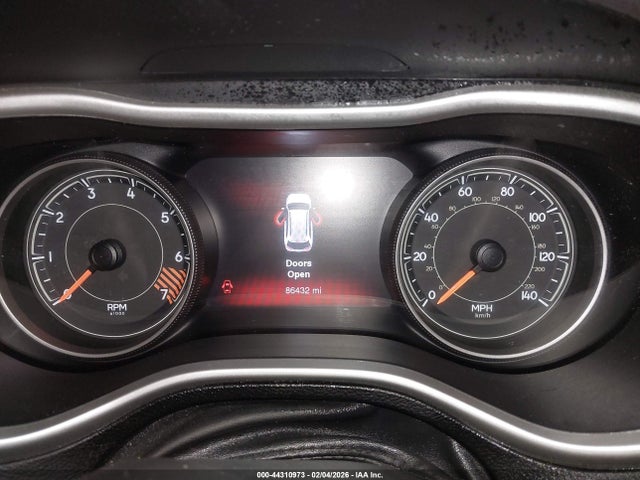 1C4PJMBB0FW648722 Jeep Cherokee Trailhawk