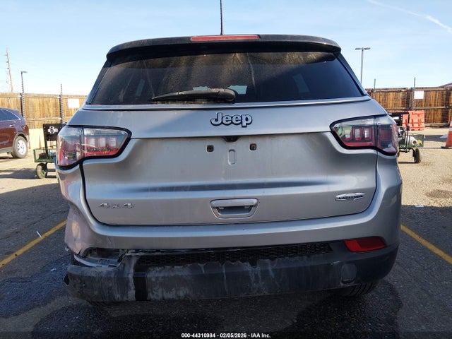 2018 Jeep Compass Latitude 4x4 მანქანა იყიდება აუქციონზე, vin: 3C4NJDBB9JT168345, აუქციონის ნომერი: 44310984