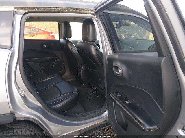 2018 Jeep Compass Latitude 4x4 მანქანა იყიდება აუქციონზე, vin: 3C4NJDBB9JT168345, აუქციონის ნომერი: 44310984