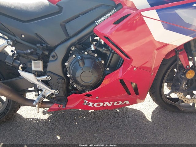 44311027 :رقم المزاد ، MLHPC7055S5102441 vin ، 2025 Honda Cbr500 Ra مزاد بيع