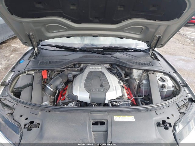 2017 AUDI A8 L WAU44AFD2HN017254 Photo 9