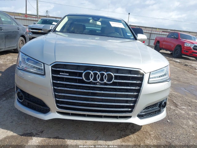 44311048 :رقم المزاد ، WAU44AFD2HN017254 vin ، 2017 Audi A8 L 3.0t مزاد بيع