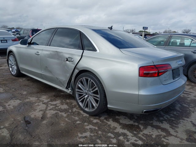 2017 AUDI A8 L WAU44AFD2HN017254 Photo 2