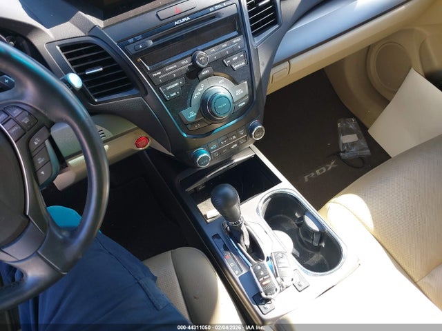 44311050 :رقم المزاد ، 5J8TB4H53FL007953 vin ، 2015 Acura Rdx مزاد بيع