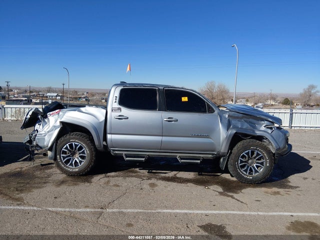 3TMCZ5AN1MM433033 Toyota Tacoma Trd Sport